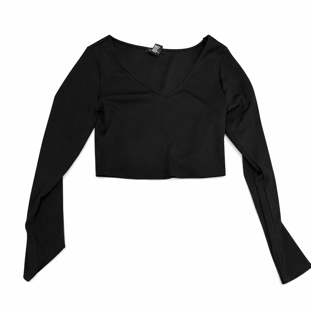 Black V-Neck Cropped Long Sleeve Women's Top